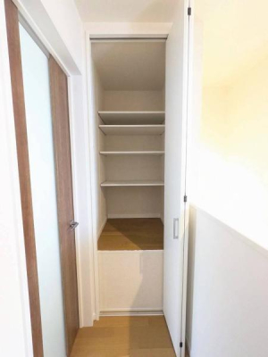 ���{���s�����ю�2���ڂ̒��È�ˌ��Ă̎��[