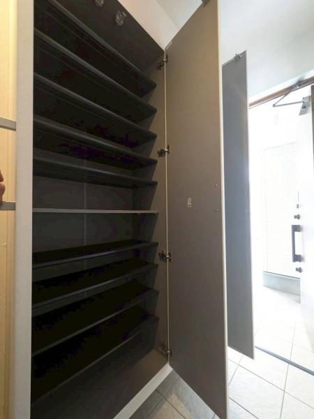 ���{���s�����ю�2���ڂ̒��È�ˌ��Ă̎��[