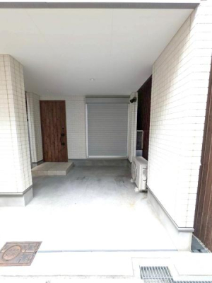 ���{���s�����ю�2���ڂ̒��È�ˌ��Ă̒��ԏ�