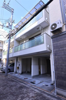 ���{���s������A��3���ڂ̒��È�ˌ��Ă̒��ԏ�