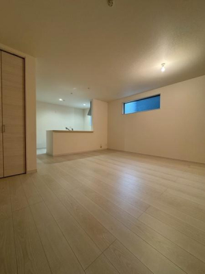 ���{�Q����s����7���ڂ̐V�z��ˌ��Ẵ��r���O