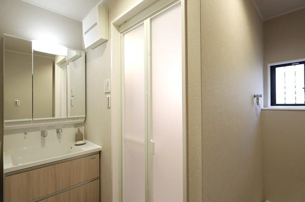 ���{���s����撷�g�o��2���ڂ̒��È�ˌ��Ă̐��ʑ�E���ʏ�