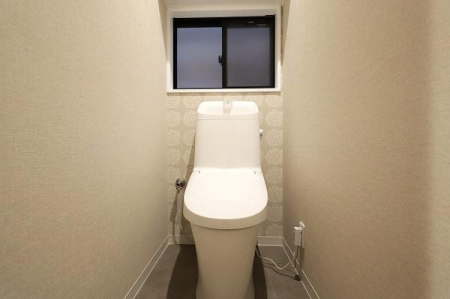 ���{���s����撷�g�o��2���ڂ̒��È�ˌ��Ẵg�C��