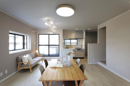 ���{���s����撷�g�o��2���ڂ̒��È�ˌ��Ẵ��r���O