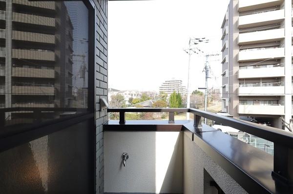 ���{���s����撷�g�o��2���ڂ̒��È�ˌ��Ẵo���R�j�[