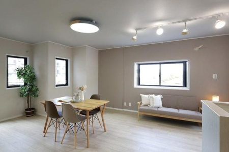 ���{���s����撷�g�o��2���ڂ̒��È�ˌ��Ẵ��r���O