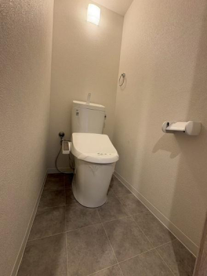 ���{���s����搼�{��3���� 3-4�̒��Ã}���V�����̃g�C��