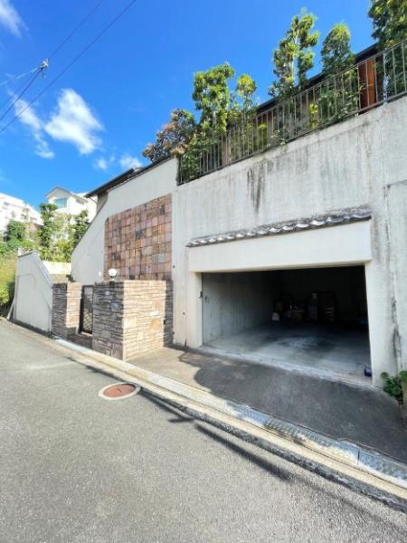 ���{�����s�R�蒬�̒��È�ˌ��Ă̌��n�O�ώʐ^