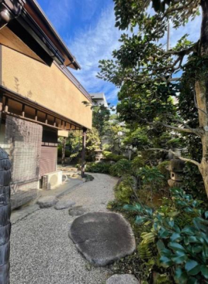 ���{�����s�R�蒬�̒��È�ˌ��Ă̒�