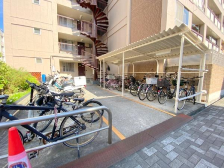 ���{���s���Z�g���c��4���ڂ̒��Ã}���V�����̂��̑����p��