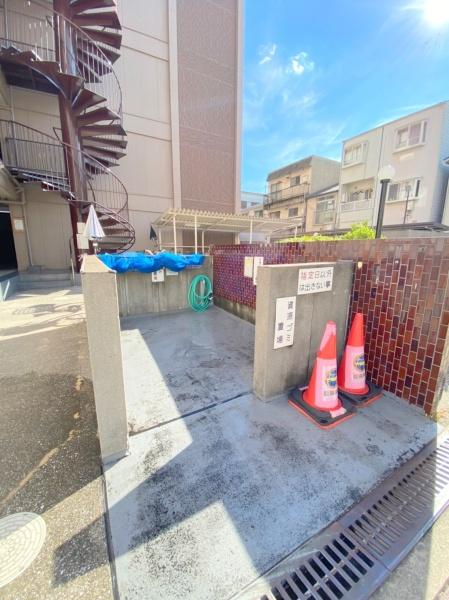 ���{���s���Z�g���c��4���ڂ̒��Ã}���V�����̂��̑����p��