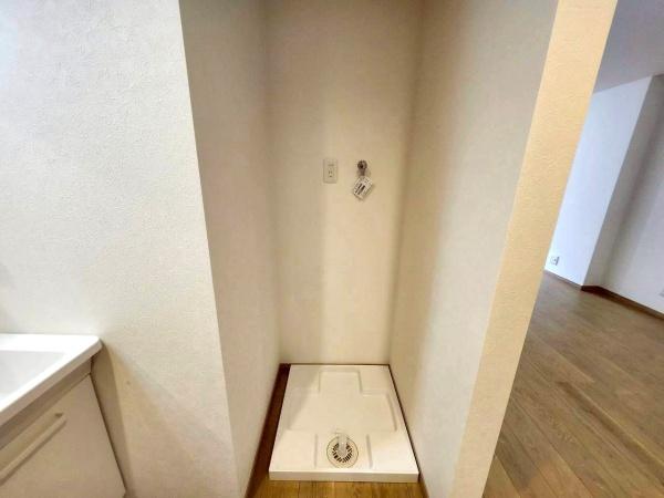 ���{���s���Z�g���c��4���ڂ̒��Ã}���V�����̐��ʑ�E���ʏ�