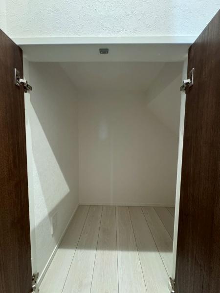 ���{�Q����s����5���ڂ̐V�z��ˌ��Ă̎��[