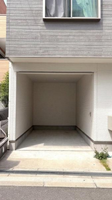 ���{���s��������1���ڂ̒��È�ˌ��Ă̒��ԏ�