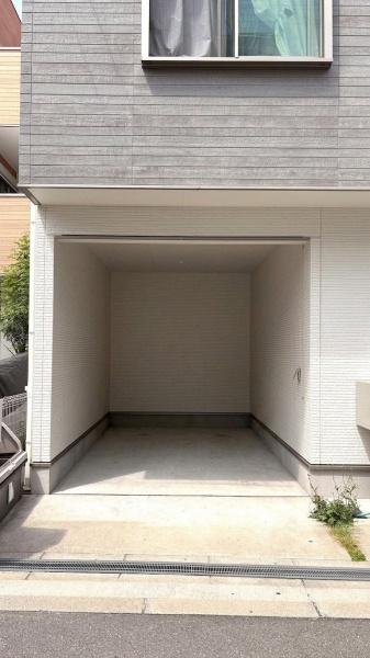 ���{���s��������1���ڂ̒��È�ˌ��Ă̒��ԏ�