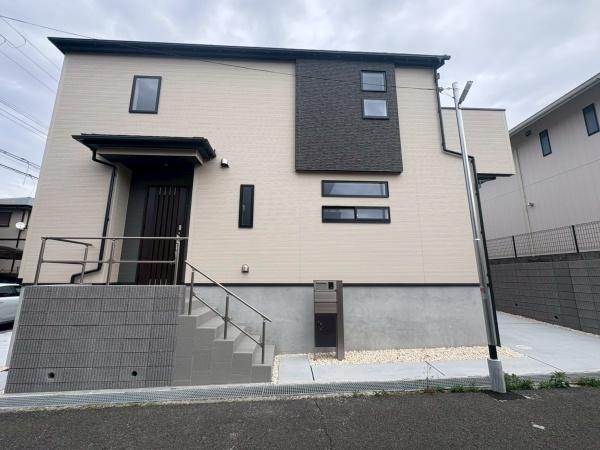 ���{�Q����s���`�����̐V�z��ˌ��Ă̂��̑����n