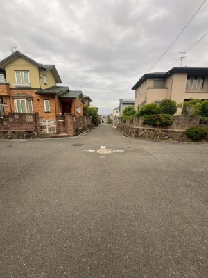 ���{�Q����s���`�����̐V�z��ˌ��Ă̑O�ʓ��H�܂ތ��n�ʐ^