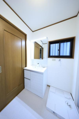 ���{���s���Z�g�擒��4���ڂ̒��È�ˌ��Ă̐��ʑ�E���ʏ�