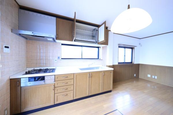 ���{���s���Z�g�擒��4���ڂ̒��È�ˌ��ẴL�b�`��