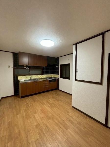 ���{�哌�s���1���ڂ̒��È�ˌ��Ẵ��r���O