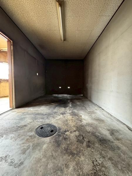 ���{��^�s����4���ڂ̒��È�ˌ��Ă̒��ԏ�