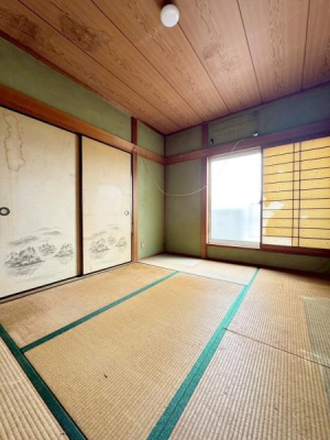 ���{��^�s����4���ڂ̒��È�ˌ��Ă̘a��