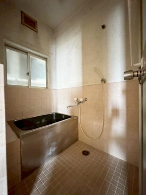 ���{��^�s����4���ڂ̒��È�ˌ��Ă̗���