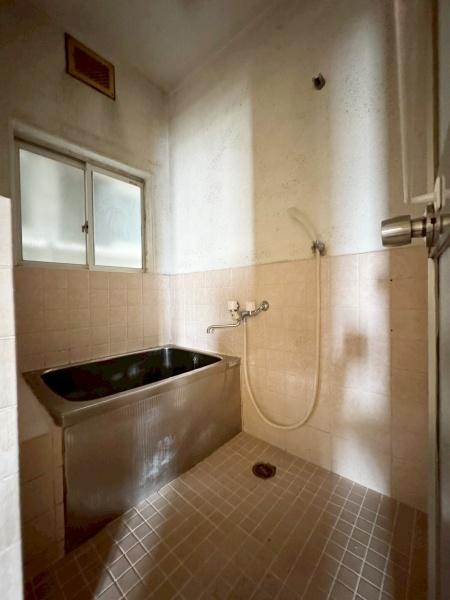 ���{��^�s����4���ڂ̒��È�ˌ��Ă̗���