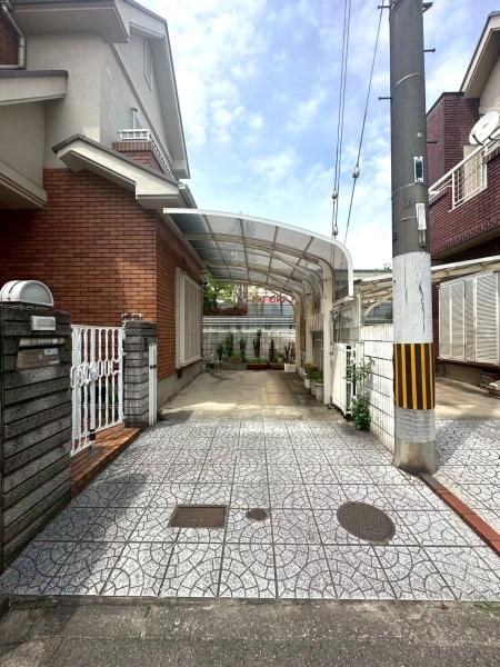 ���{���Îs���V�l��2���ڂ̒��È�ˌ��Ă̒��ԏ�