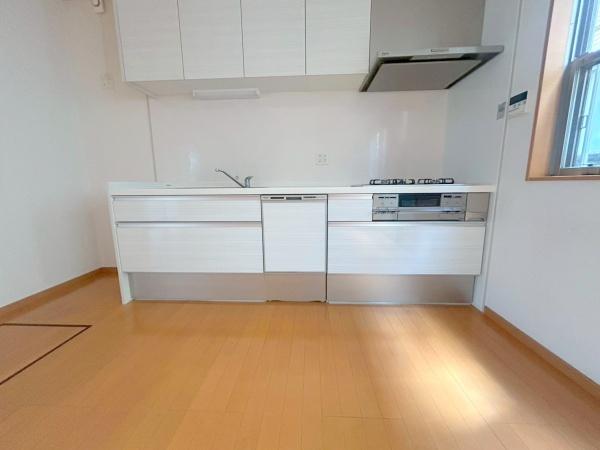 ���{�����s�ԉ�����3���ڂ̒��È�ˌ��ẴL�b�`��