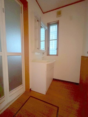 ���{�����s�ԉ�����3���ڂ̒��È�ˌ��Ă̐��ʑ�E���ʏ�