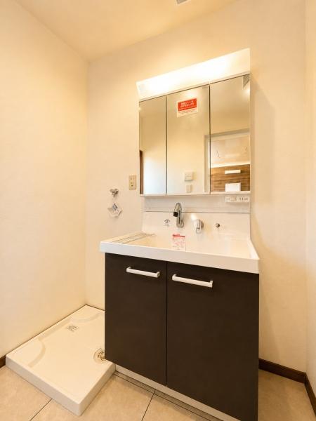 ���Ɍ���ˎs���5���� 21-4�̒��È�ˌ��Ă̐��ʑ�E���ʏ�