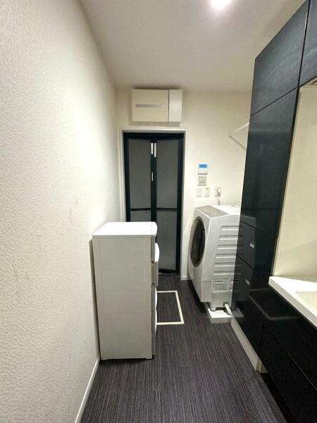 ���{���Ύs���c6���ڂ̒��È�ˌ��Ă̐��ʑ�E���ʏ�