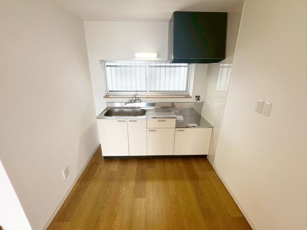 ���{�L���s壒r�k��3���� 17-14�̒��Ã}���V�����̃L�b�`��