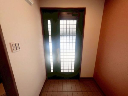 ���{���c�s���{��3���ڂ̒��È�ˌ��Ă̌���