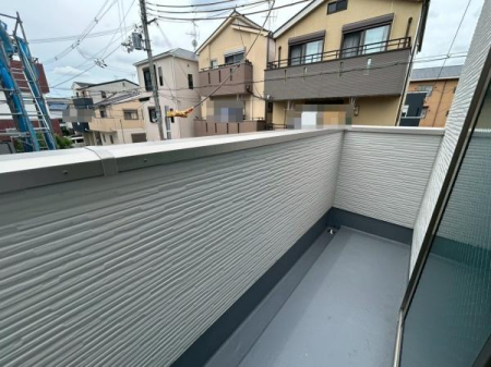���{�Q����s�t�����̐V�z��ˌ��Ẵo���R�j�[
