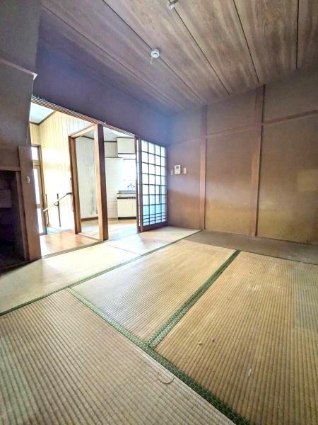 ���{���s����搶�쐼4���ڂ̒��È�ˌ��Ă̘a��