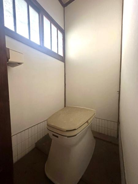 ���{���Ύs���3���ڂ̒��Ãe���X�n�E�X�̃g�C��