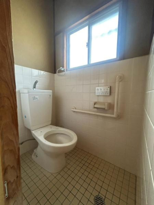 ���{����s��������4���ڂ̒��È�ˌ��Ẵg�C��
