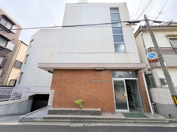 大阪府堺市堺区北三国ケ丘町3丁の中古マンションの現地外観写真
