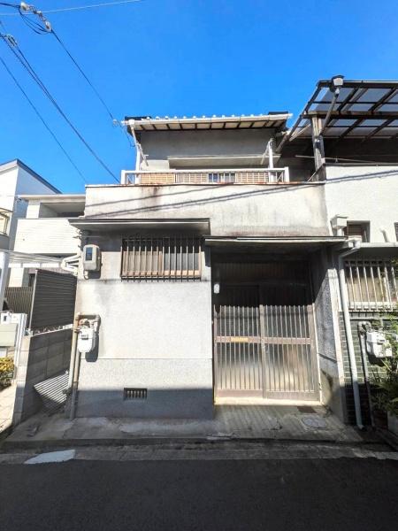 大阪府大阪市阿倍野区晴明通の中古テラスハウスの現地外観写真
