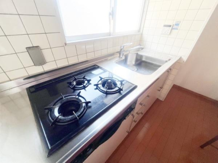���{���s��������4���� 12-18�̒��Ã}���V�����̃L�b�`��