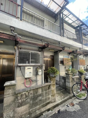 ���{����s����4���ڂ̒��Ãe���X�n�E�X�̂��̑����n