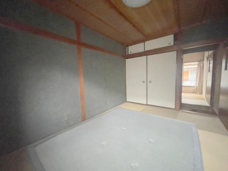 ���{����s����4���ڂ̒��Ãe���X�n�E�X�̘a��