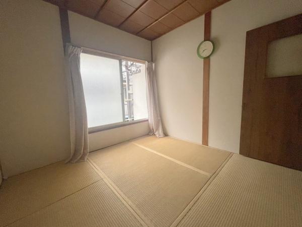 ���{����s����4���ڂ̒��Ãe���X�n�E�X�̘a��