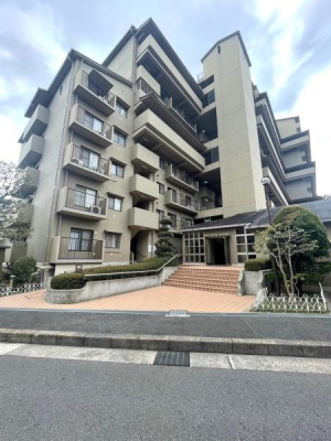 ���{���c�s�V������̒��Ã}���V�����̌��n�O�ώʐ^