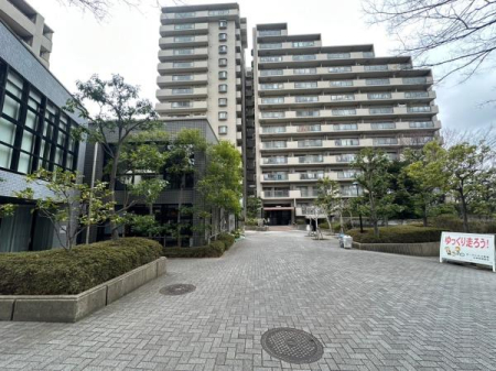 ���{�Q����s�O��쒬�̒��Ã}���V�����̌��n�O�ώʐ^